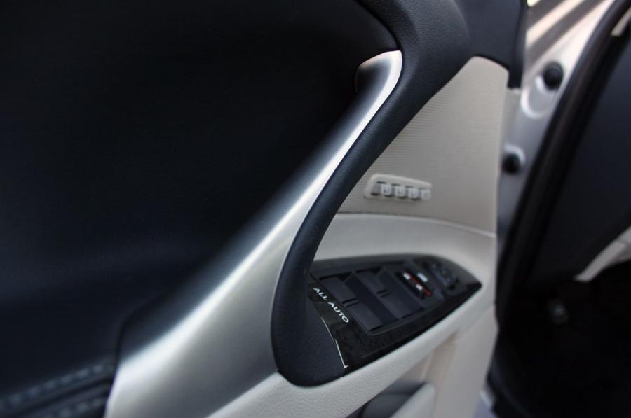  Lexus IS250 AWD 2011 года  (фото 9 из 43)